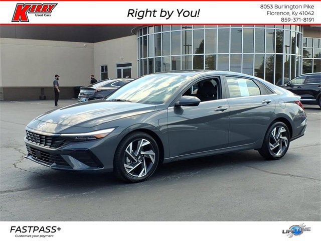 Used 2024 Hyundai Elantra SEL w/ Convenience Package