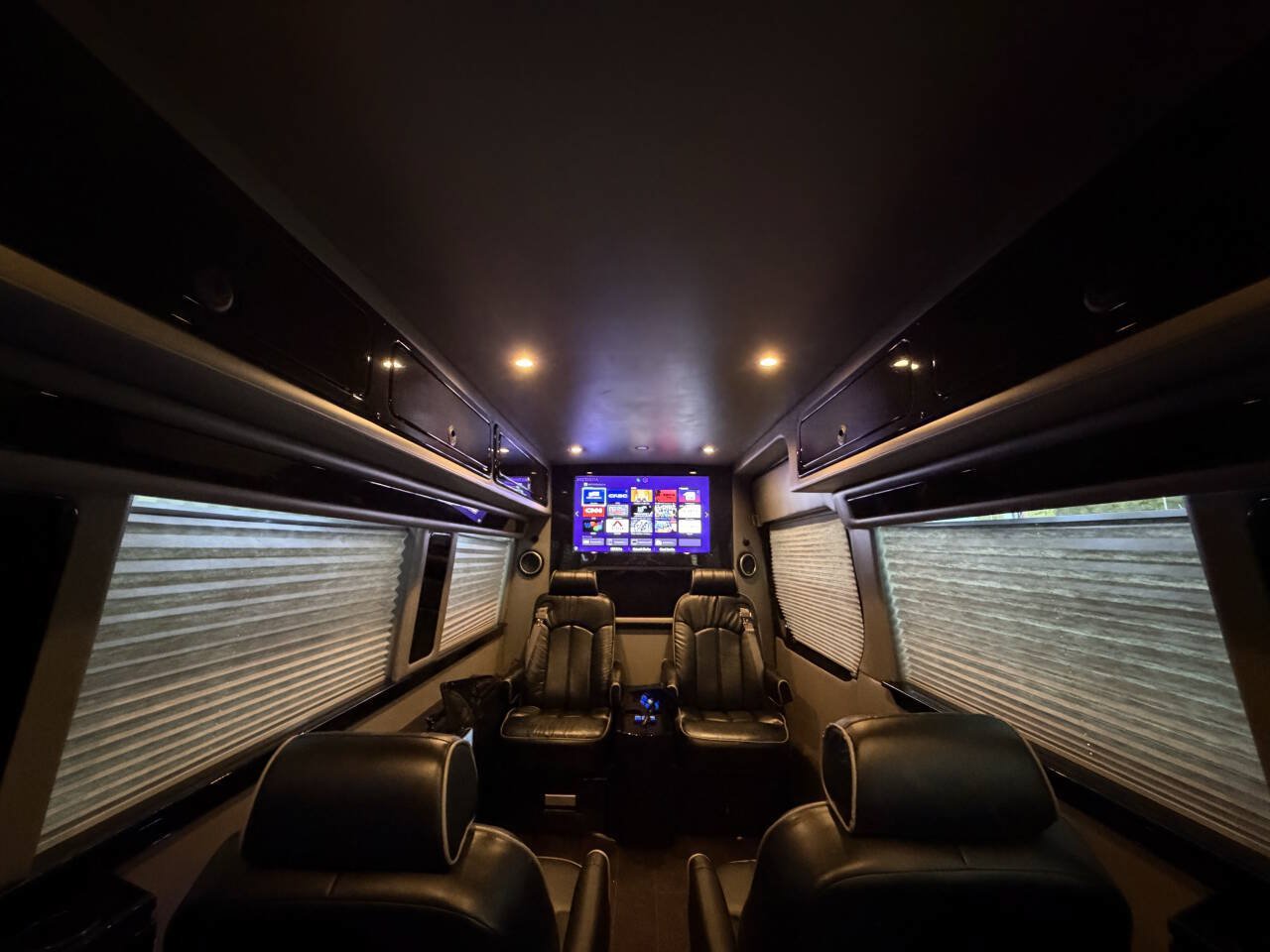 Used 2014 Mercedes-Benz Sprinter 2500 image 39
