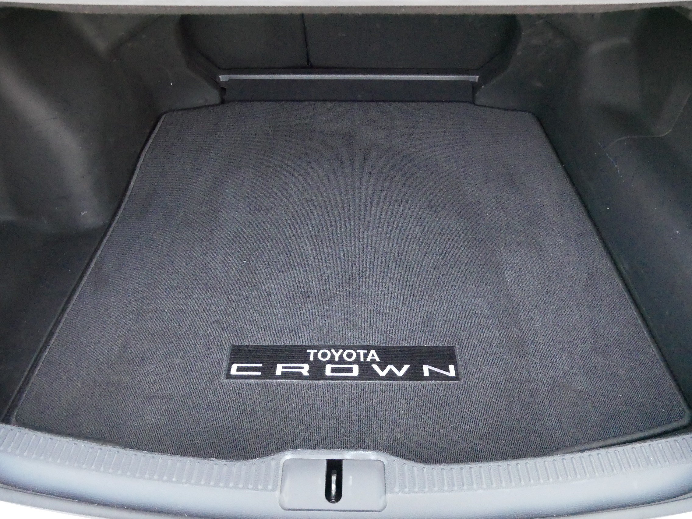 Certified 2026 Toyota Crown AWD/4WD image 18