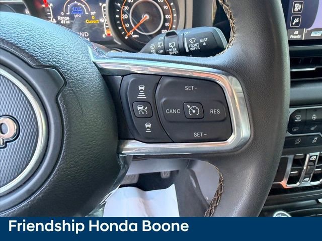 Used 2024 Jeep Wrangler Sahara image 19