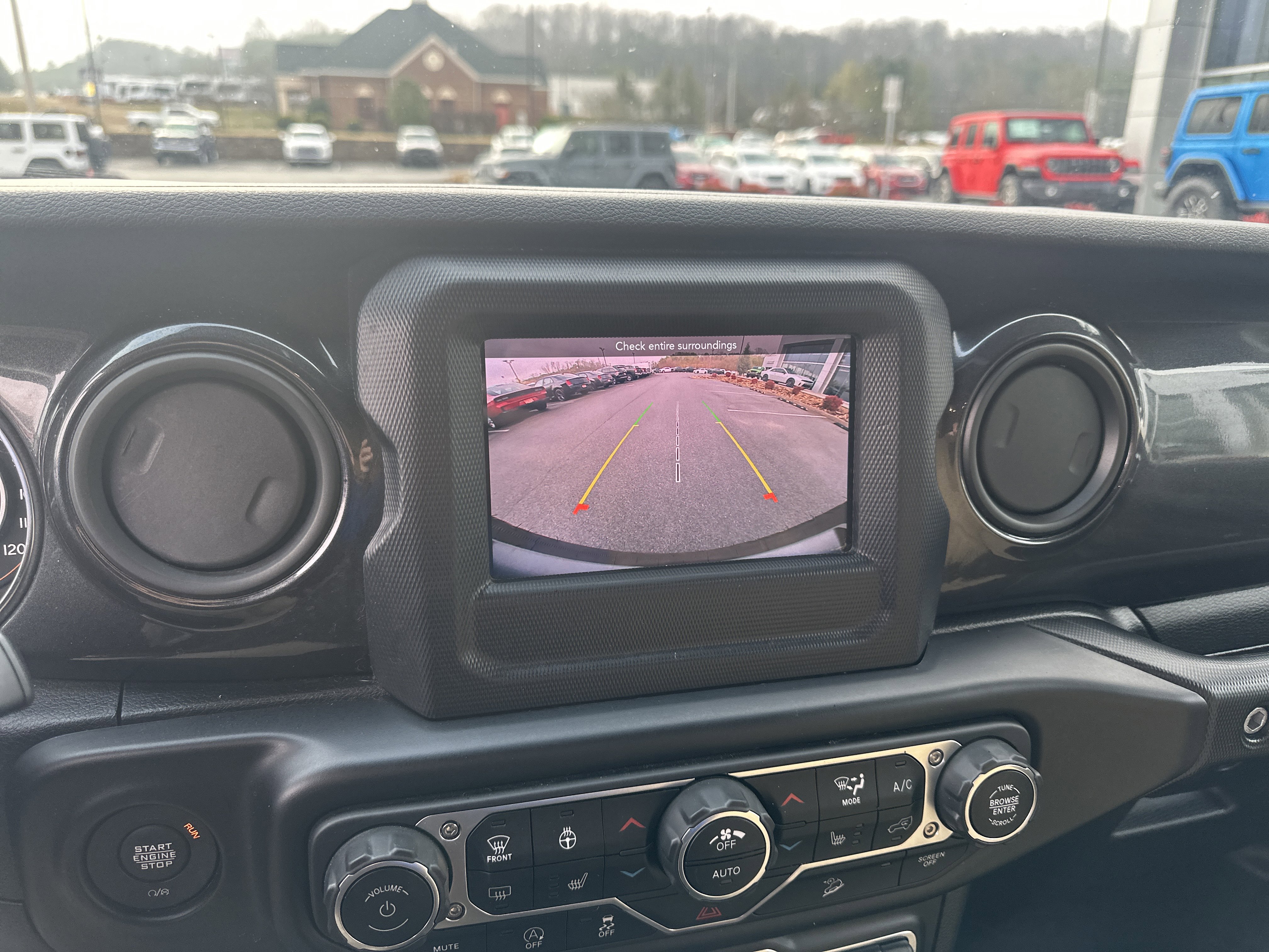 Used 2020 Jeep Wrangler Unlimited Sport image 37
