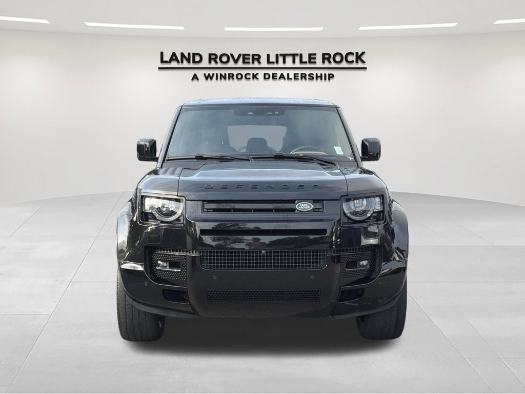 Used 2024 Land Rover Defender 110 X-Dynamic SE AWD/4WD image 8
