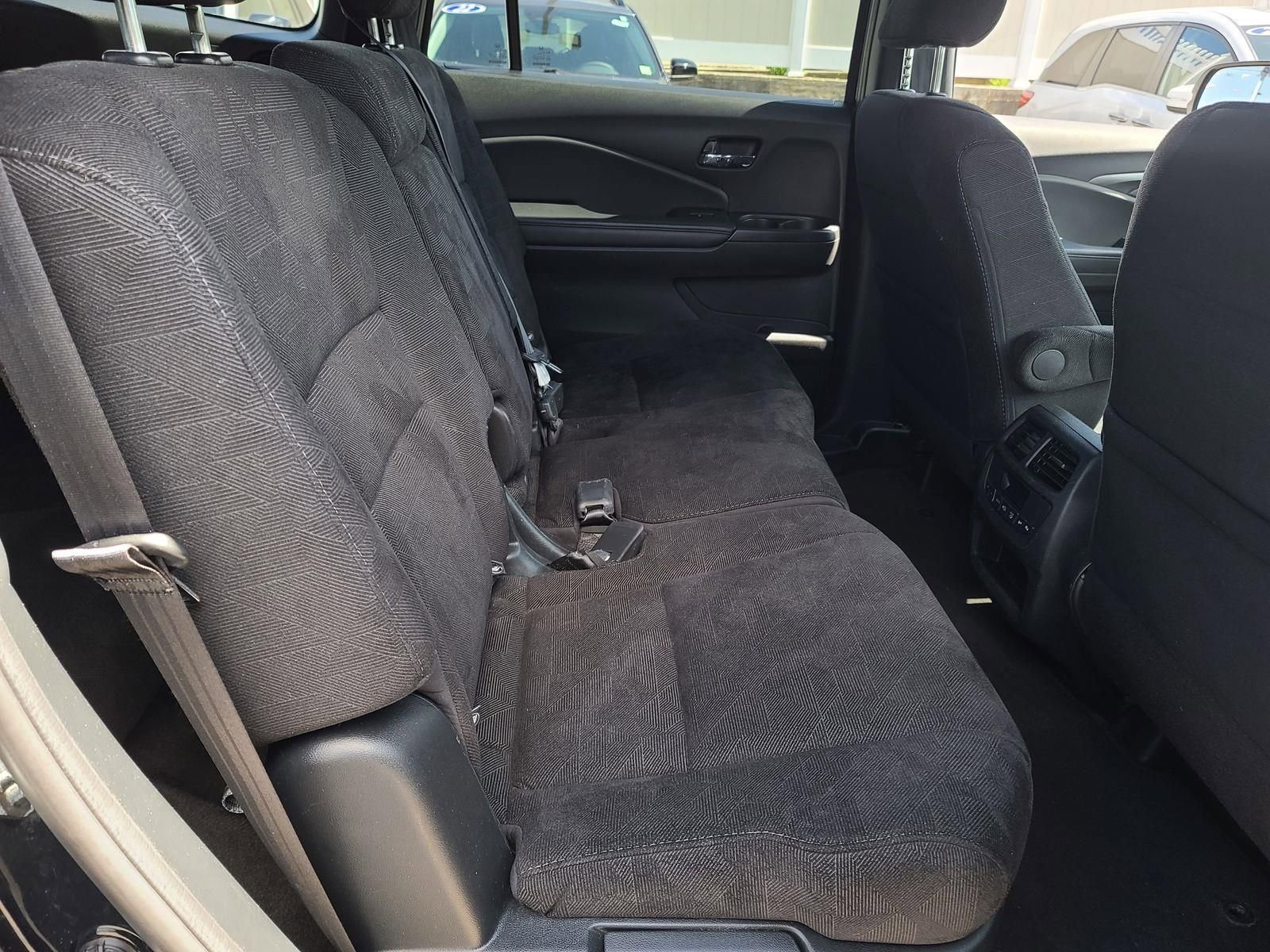 Used 2022 Honda Pilot Sport image 18