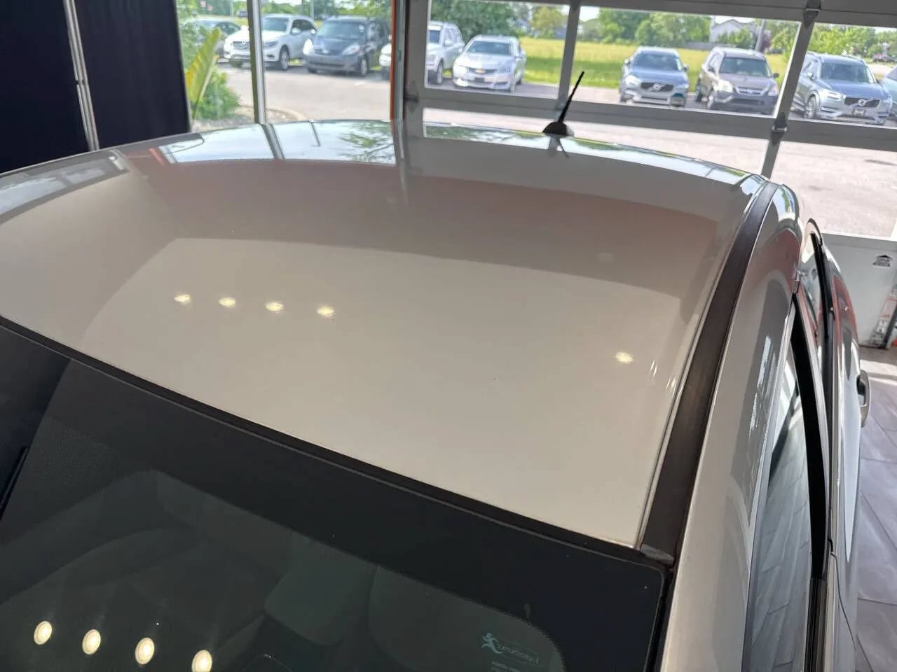 Used 2015 Honda Civic Hybrid Sedan image 13