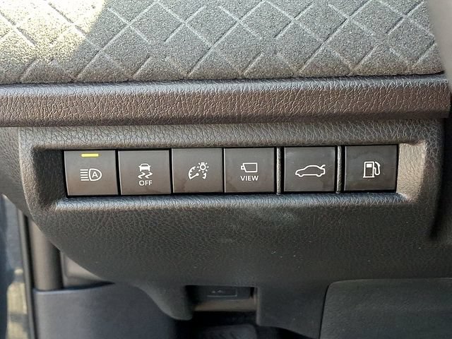Used 2025 Toyota Camry XLE w/ Premium Plus Package AWD/4WD image 24