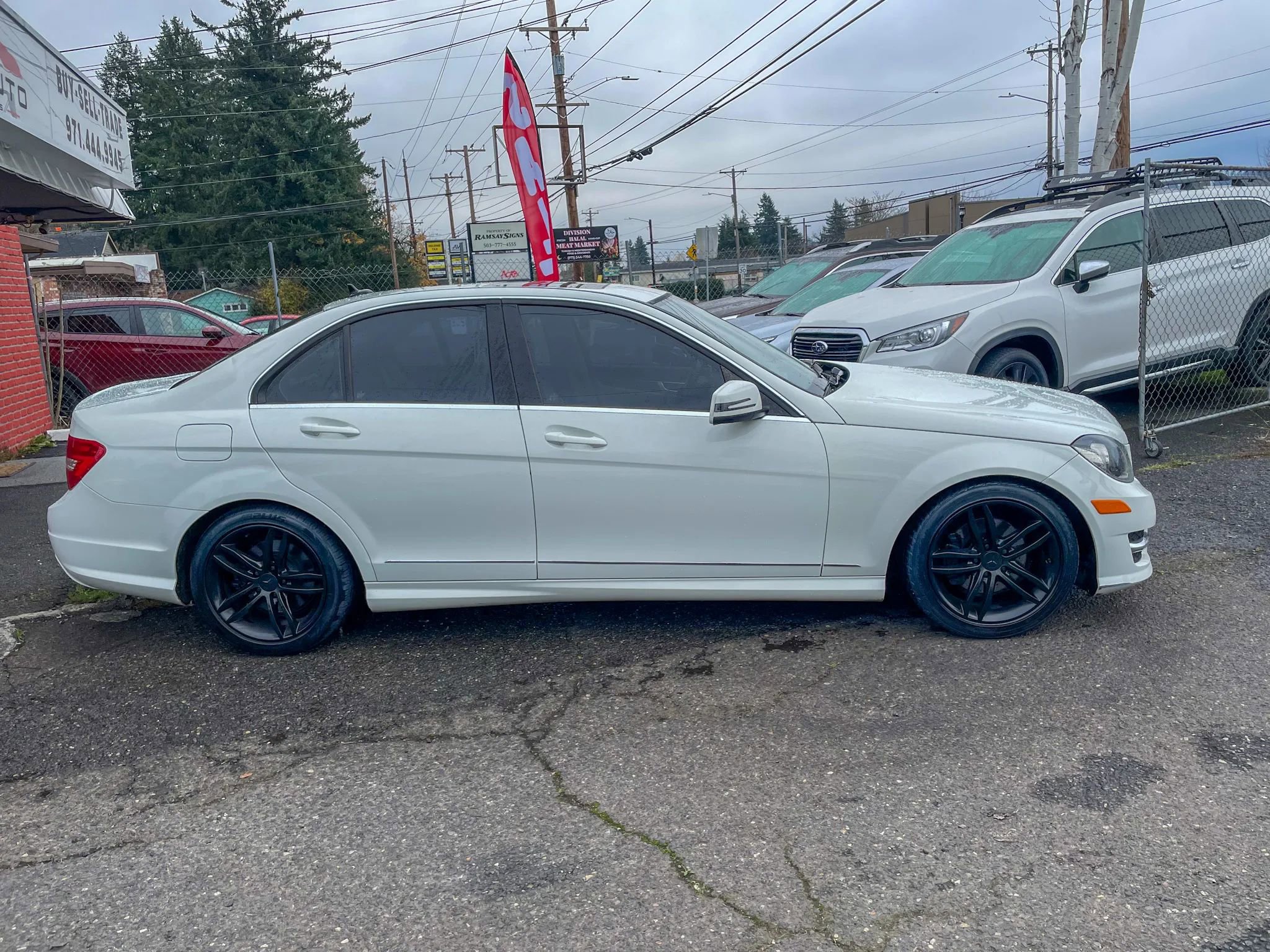 Used 2012 Mercedes-Benz C 300 4MATIC Sedan image 5
