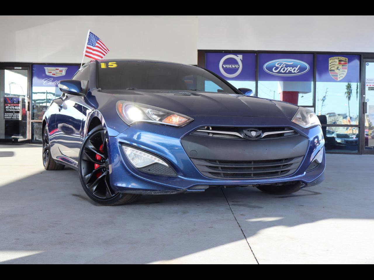 Used 2015 Hyundai Genesis 3.8 image 1