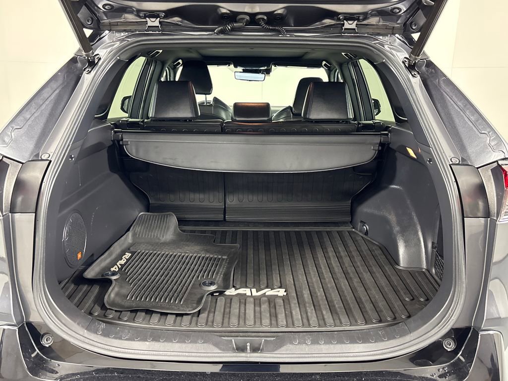 Used 2021 Toyota RAV4 XSE image 31