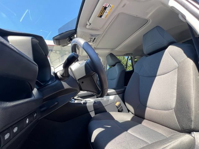 Used 2025 Toyota RAV4 XLE w/ Convenience Package AWD/4WD image 16