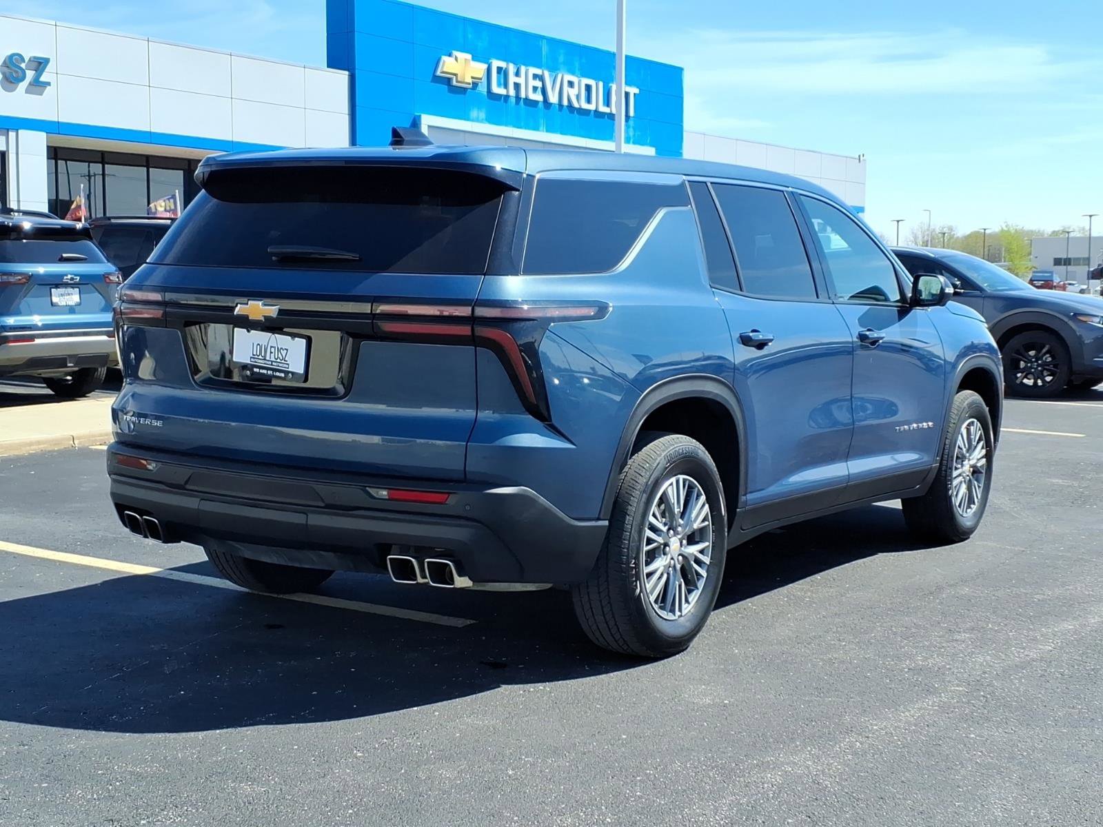 Used 2024 Chevrolet Traverse LS image 26