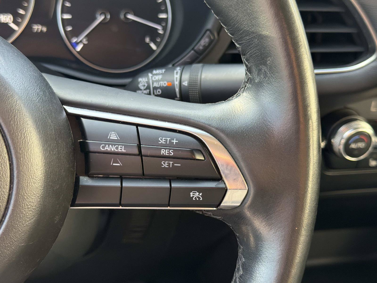 Used 2024 MAZDA MAZDA3 s FWD image 16