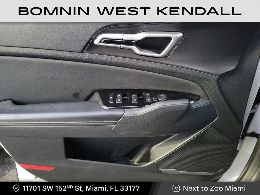 Used 2024 Kia Sportage EX image 24