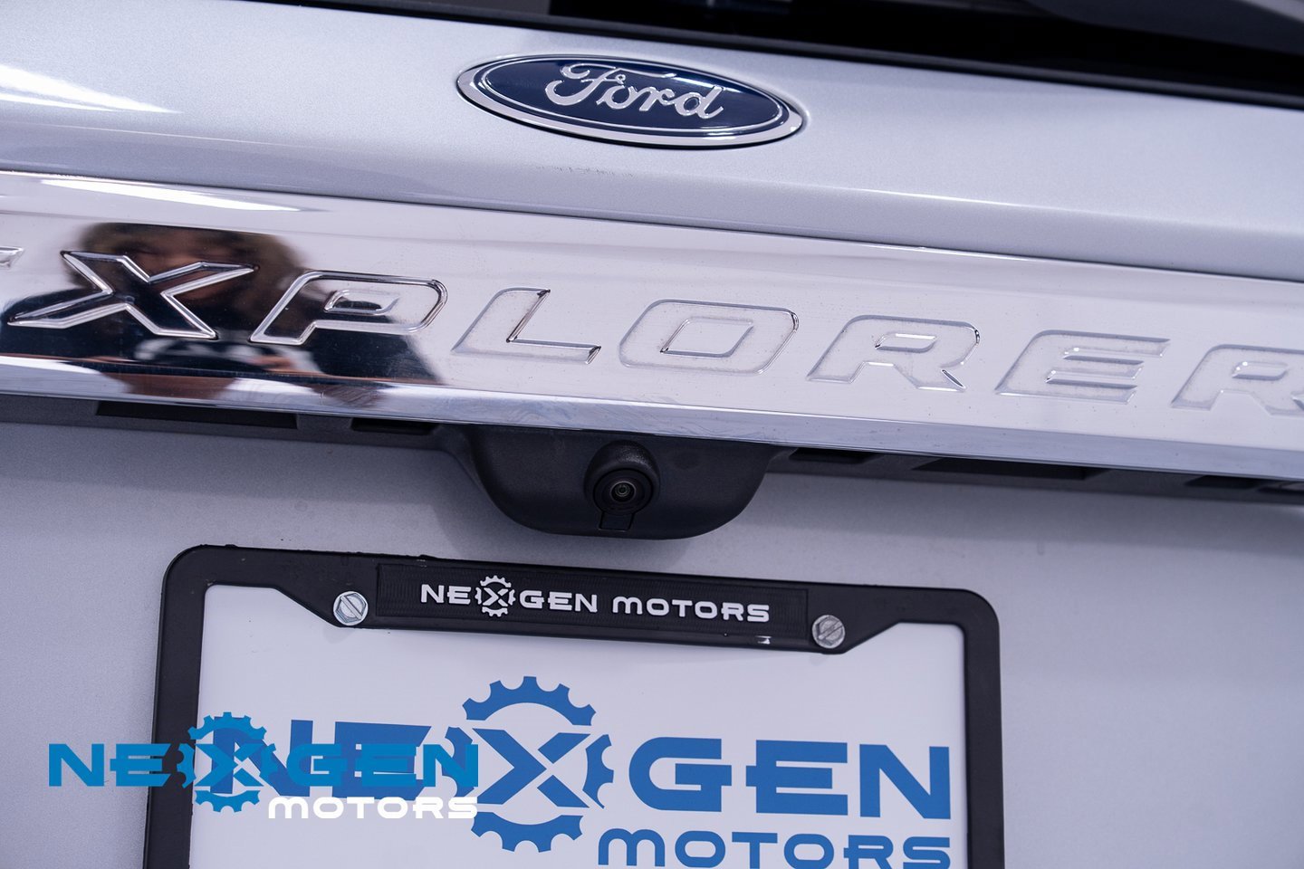 Used 2023 Ford Explorer Limited image 38