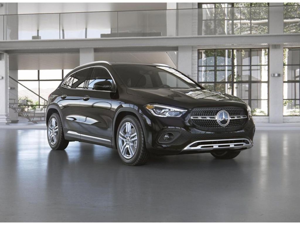 Used 2023 Mercedes-Benz GLA 250 4MATIC image 11