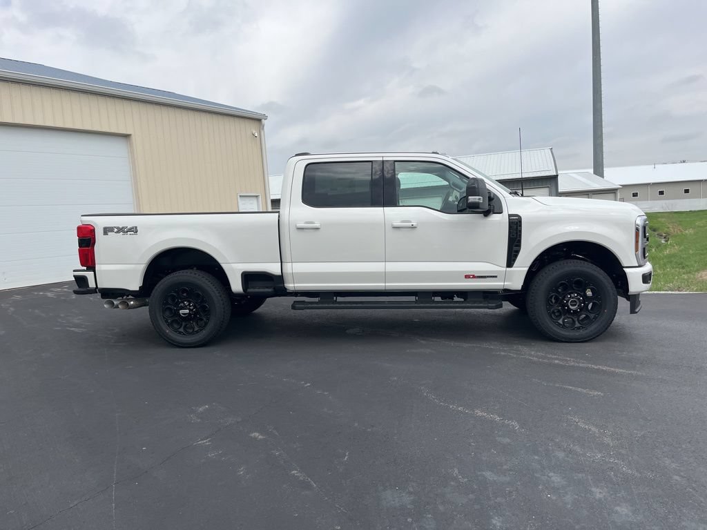 New 2026 Ford F350 Lariat w/ Black Appearance Package AWD/4WD image 2