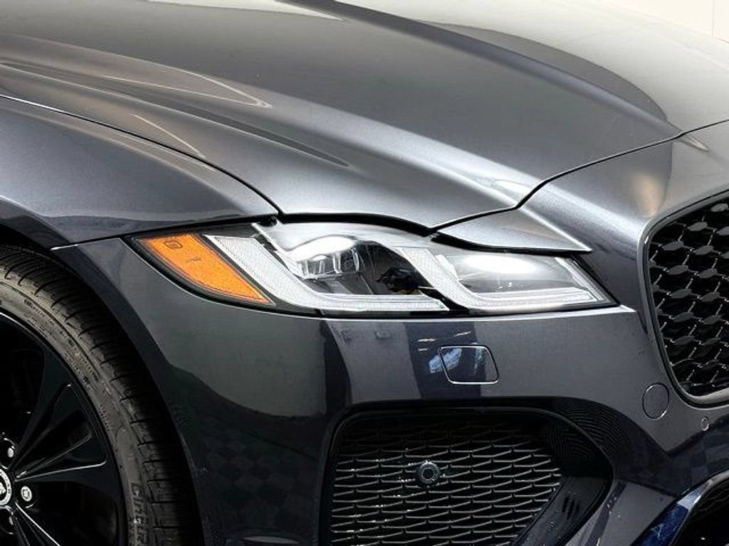 New 2024 Jaguar XF R-Dynamic SE AWD/4WD image 15