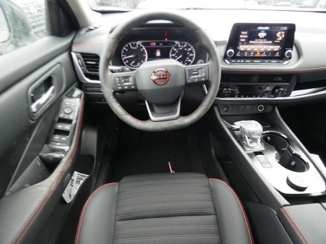 New 2026 Nissan Rogue SV AWD/4WD image 11