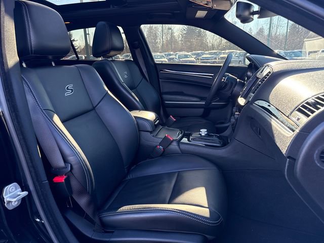 Used 2023 Chrysler 300 S w/ Comfort Group image 13