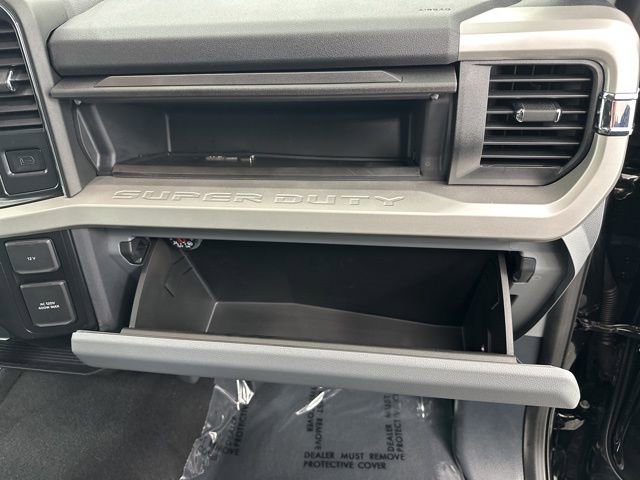 Used 2025 Ford F250 XLT w/ Black Appearance Package image 28