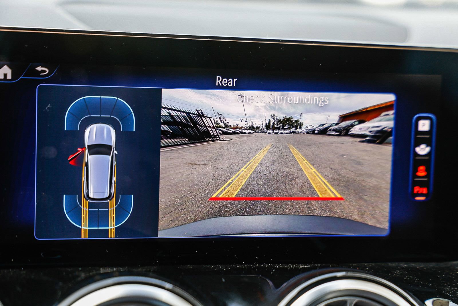 Used 2024 Mercedes-Benz EQB 300 4MATIC image 24