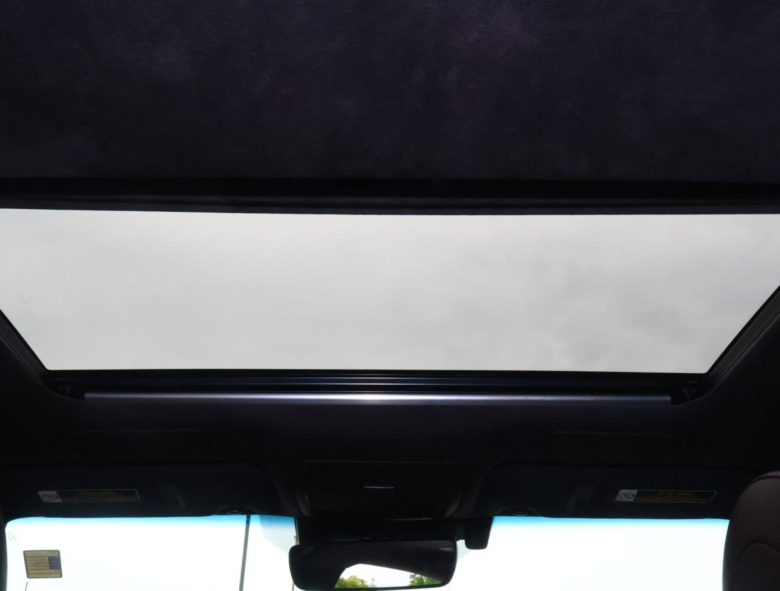 Used 2020 Lexus LS 500 w/ Interior Upgrade Package RWD image 11