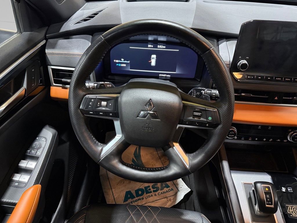 Used 2023 Mitsubishi Outlander SEL image 27