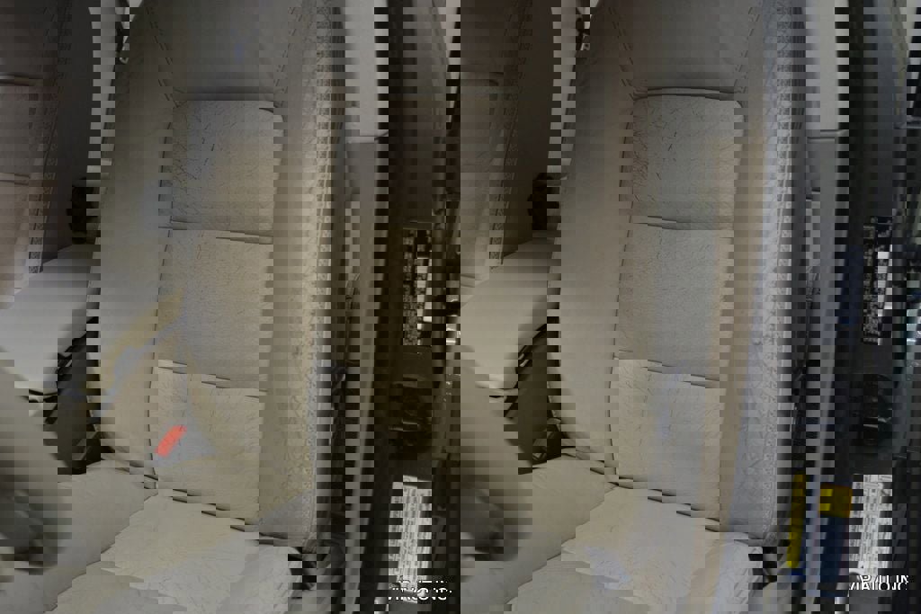 Used 2010 Volvo XC70 3.2 image 15