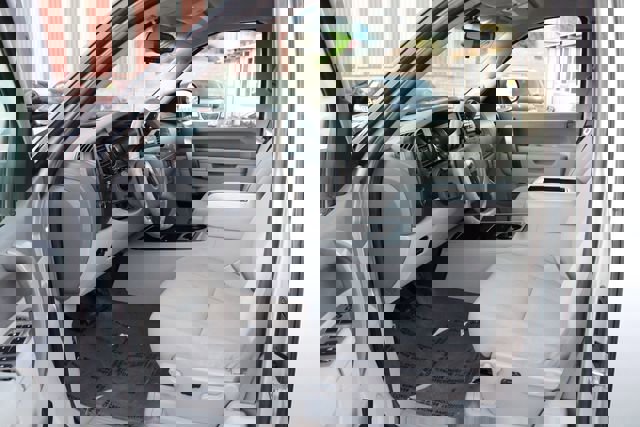 Used 2012 GMC Sierra 2500 SLE w/ SLE Preferred Package image 7