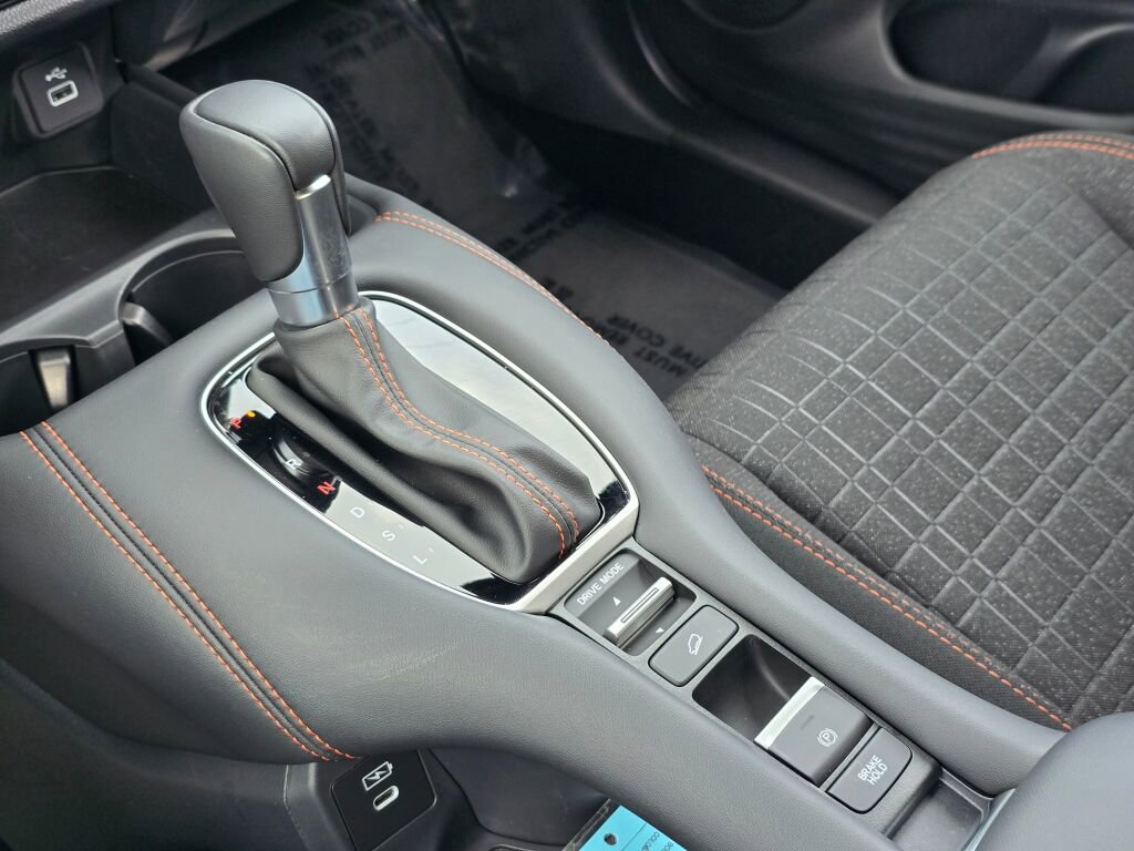 Certified 2025 Honda HR-V Sport image 24