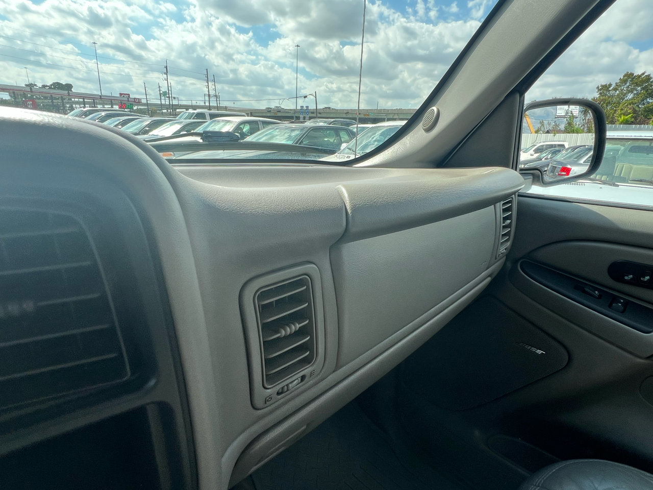 Used 2006 GMC Sierra 1500 SLT w/ Onstar Plus Package image 47