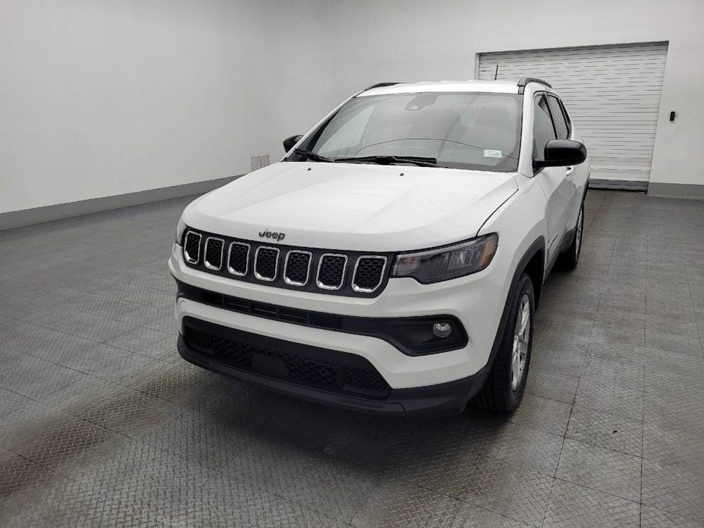 Used 2024 Jeep Compass Latitude image 15
