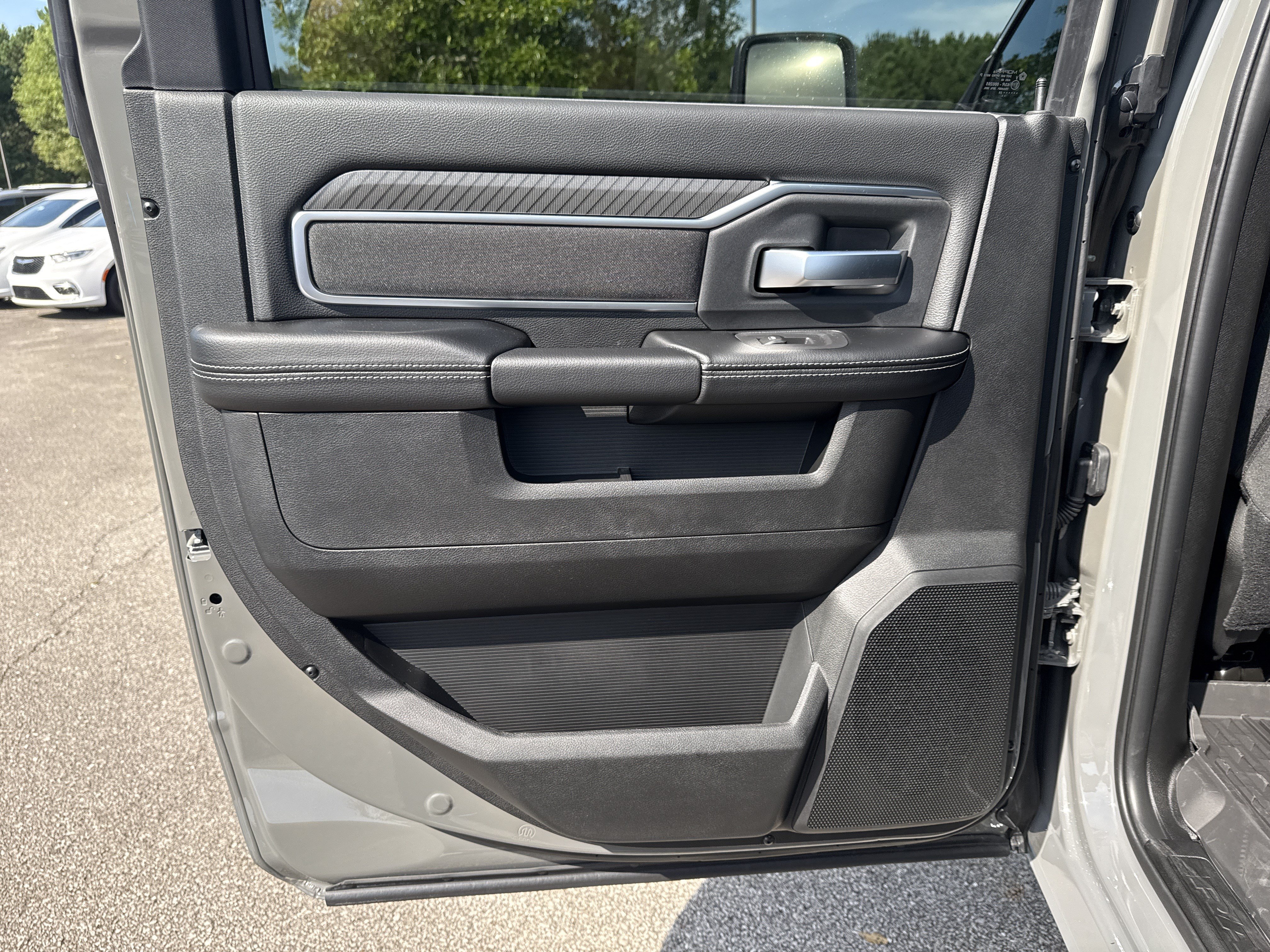 New 2026 RAM 2500 Big Horn AWD/4WD image 22