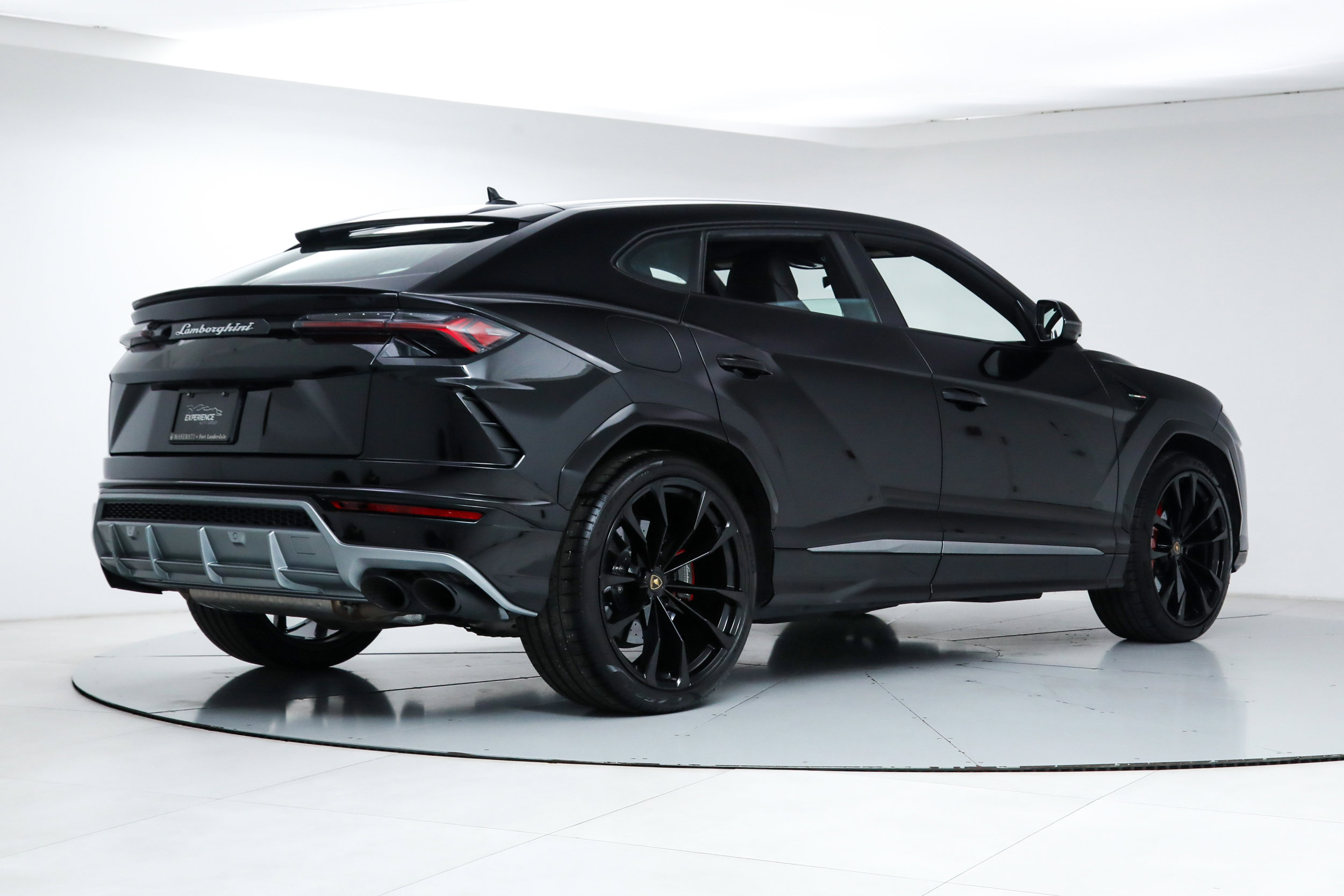 Used 2022 Lamborghini Urus image 5