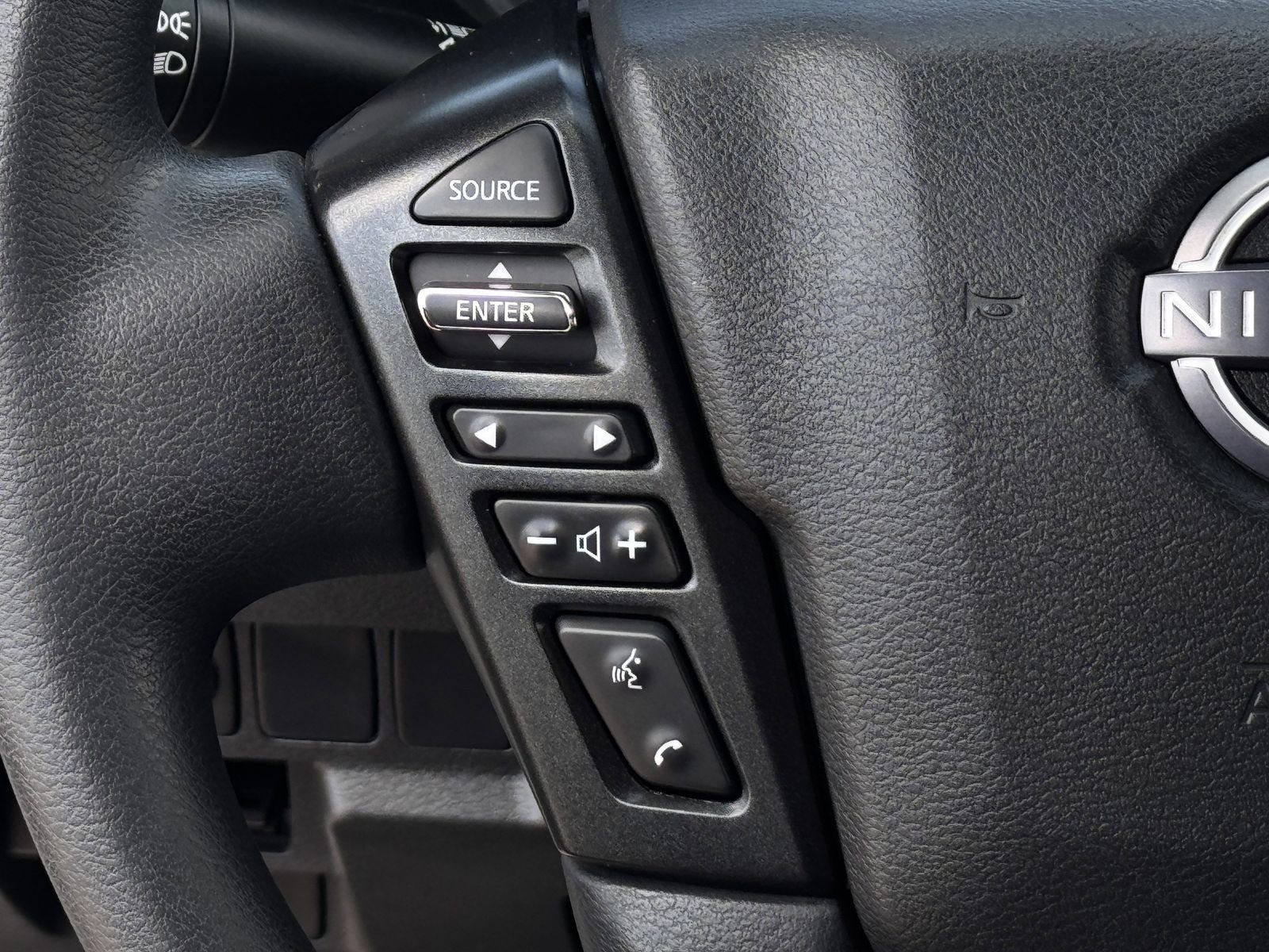 Used 2023 Nissan Frontier S w/ Technology Package RWD image 14