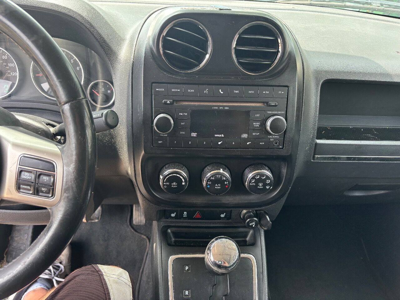 Used 2011 Jeep Patriot Latitude w/ Sun/Sound Group AWD/4WD image 20