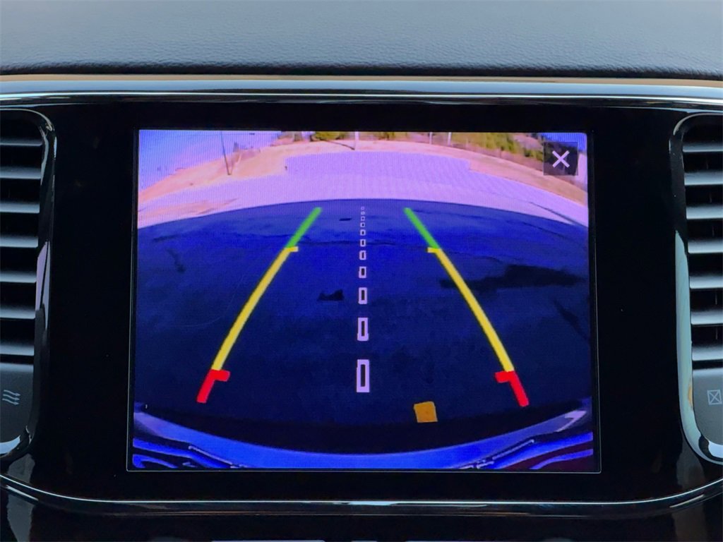 Used 2020 Jeep Grand Cherokee Altitude image 12