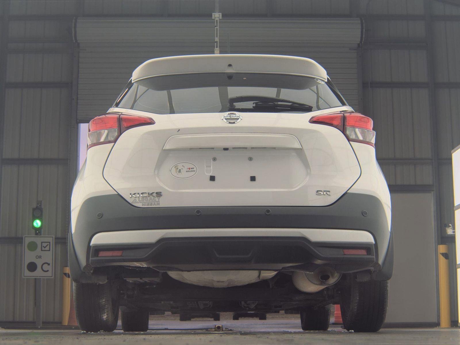 Used 2020 Nissan Kicks SR image 7