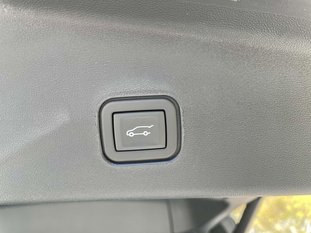 New 2026 Cadillac Vistiq Luxury image 11