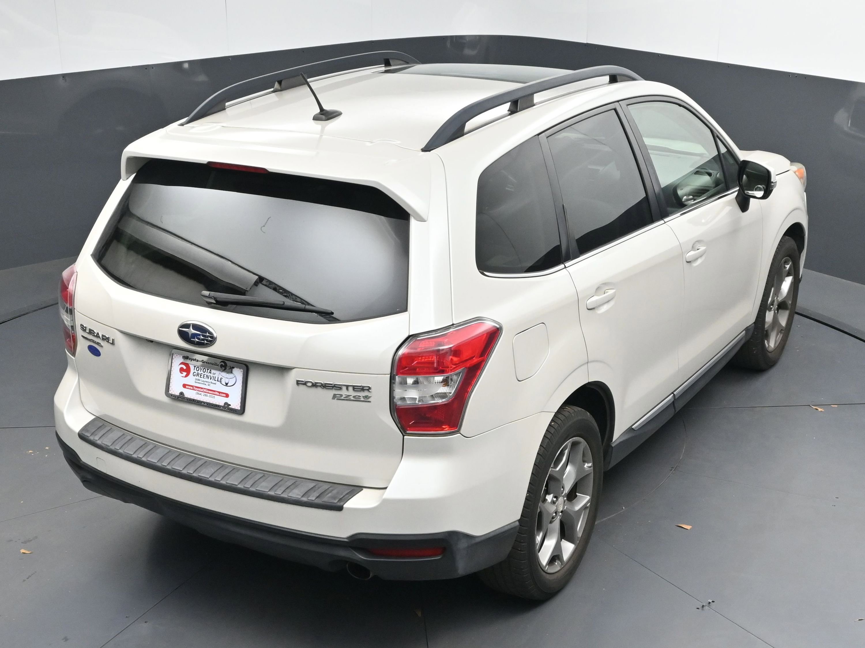 Used 2015 Subaru Forester 2.5i Touring w/ Eyesight & Navigation System image 33