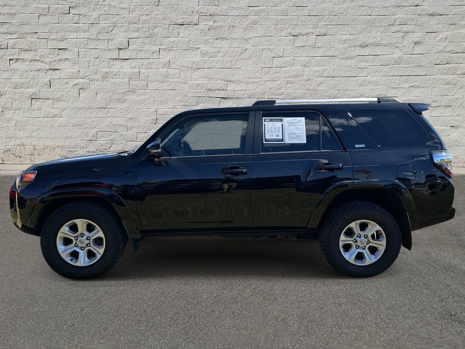 Used 2022 Toyota 4Runner SR5 Premium image 8