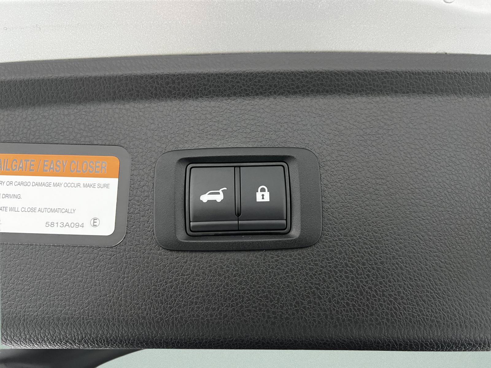 Used 2024 Mitsubishi Eclipse Cross SEL AWD/4WD image 34
