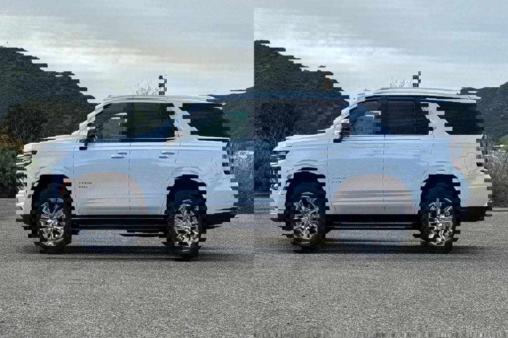 New 2026 Chevrolet Tahoe Premier w/ Sun And Tow Package image 7