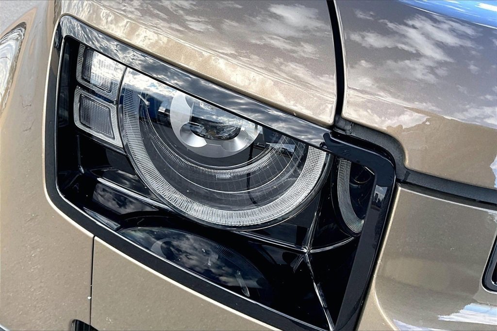 Certified 2025 Land Rover Defender 110 S image 30