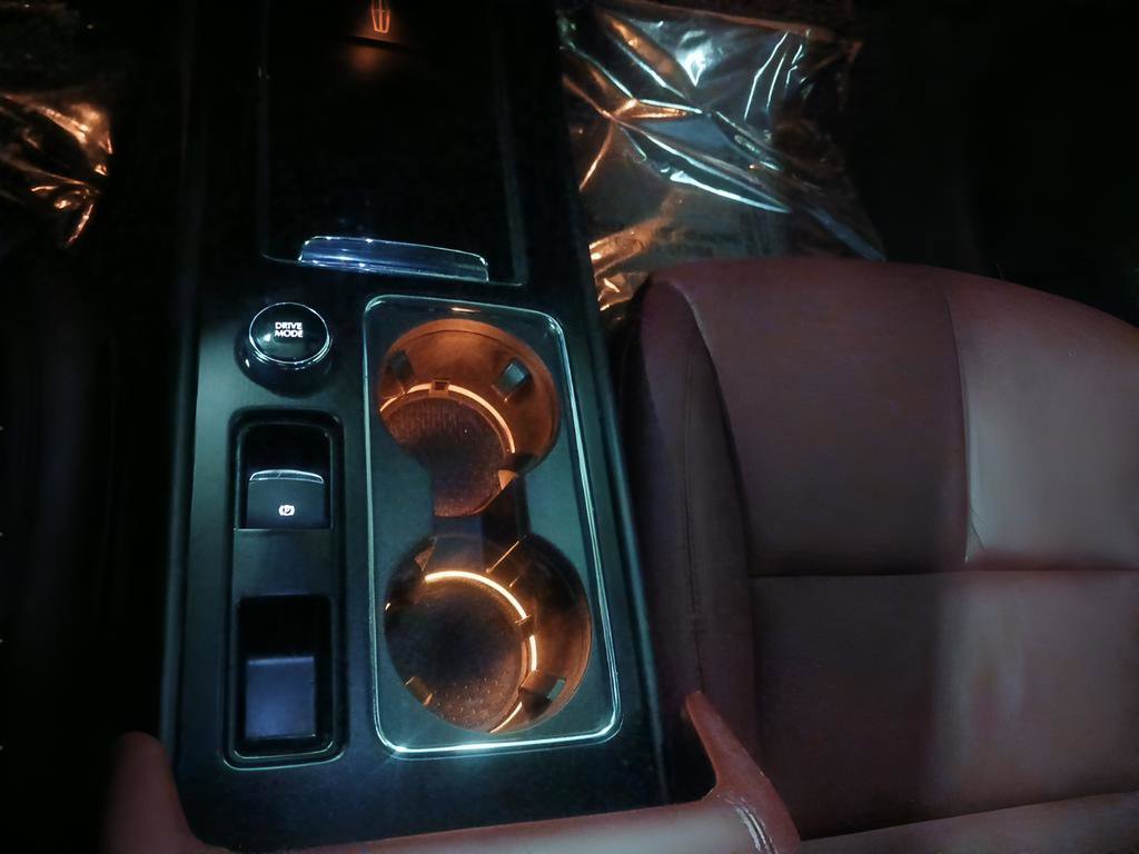 Used 2024 Lincoln Corsair Reserve w/ Jet Appearance Package image 16