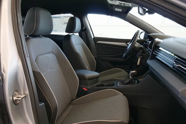 New 2025 Volkswagen Jetta Sport image 15