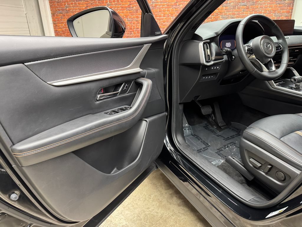 Used 2024 MAZDA CX-90 Plug-In Hybrid w/ Premium Plus AWD/4WD image 10