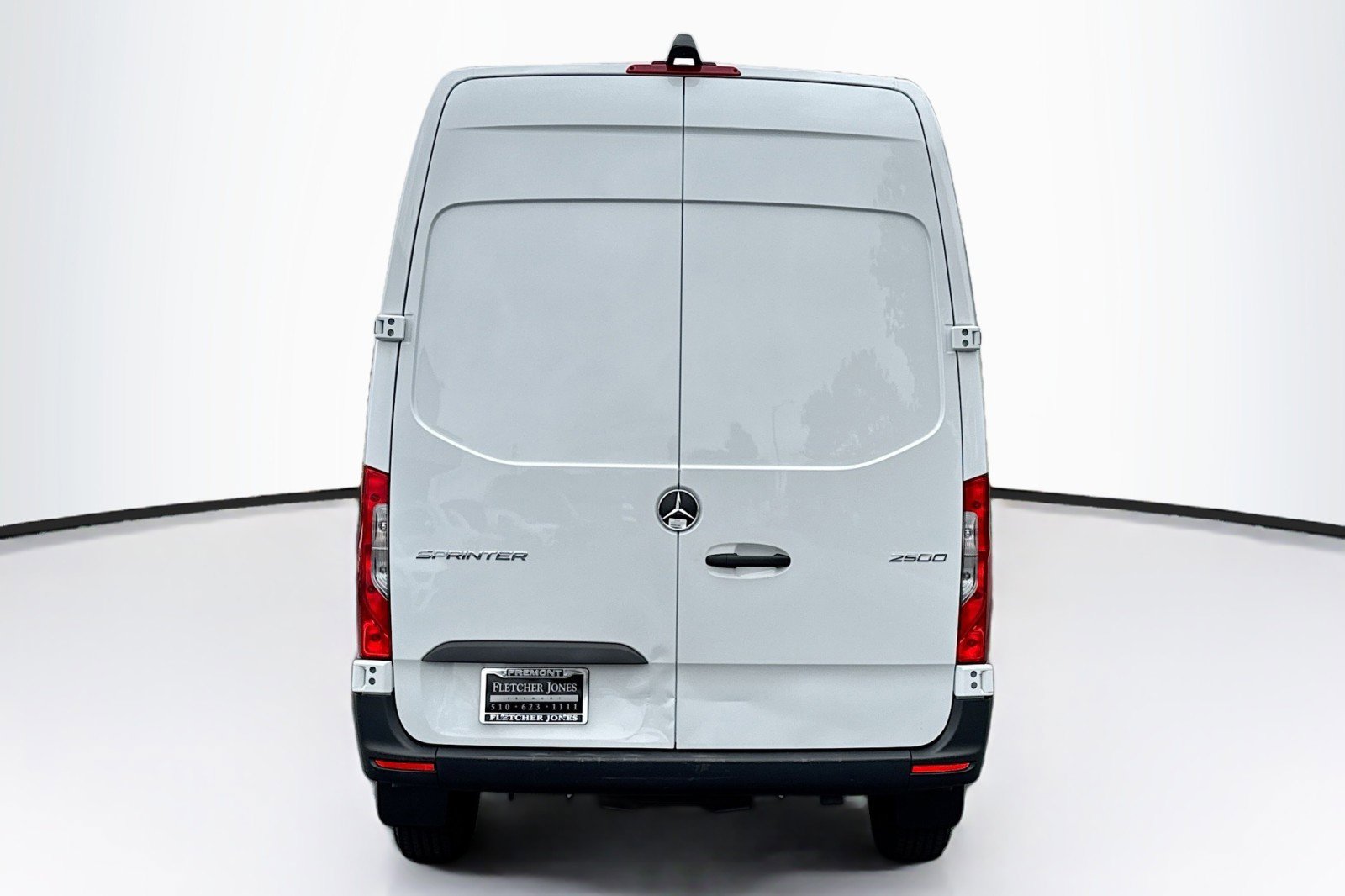 Used 2025 Mercedes-Benz Sprinter 2500 image 6