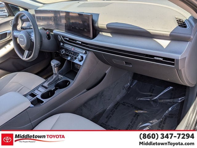 Used 2025 Hyundai Sonata SE FWD image 37