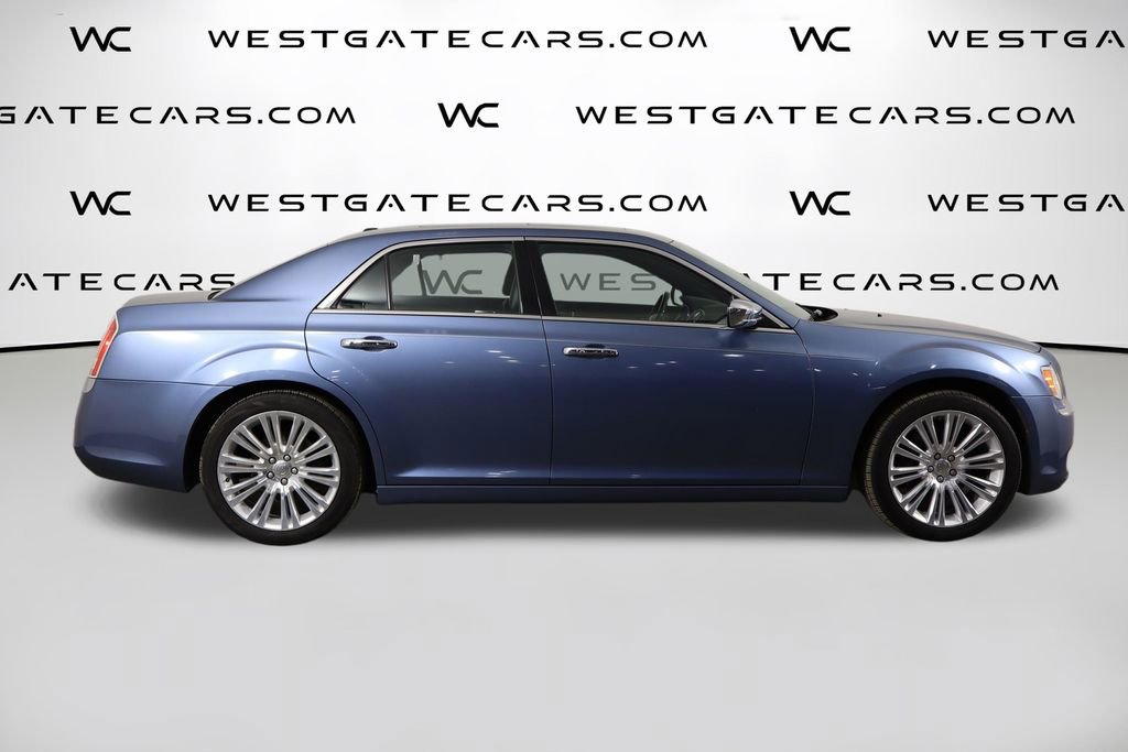 Used 2011 Chrysler 300 C RWD image 46