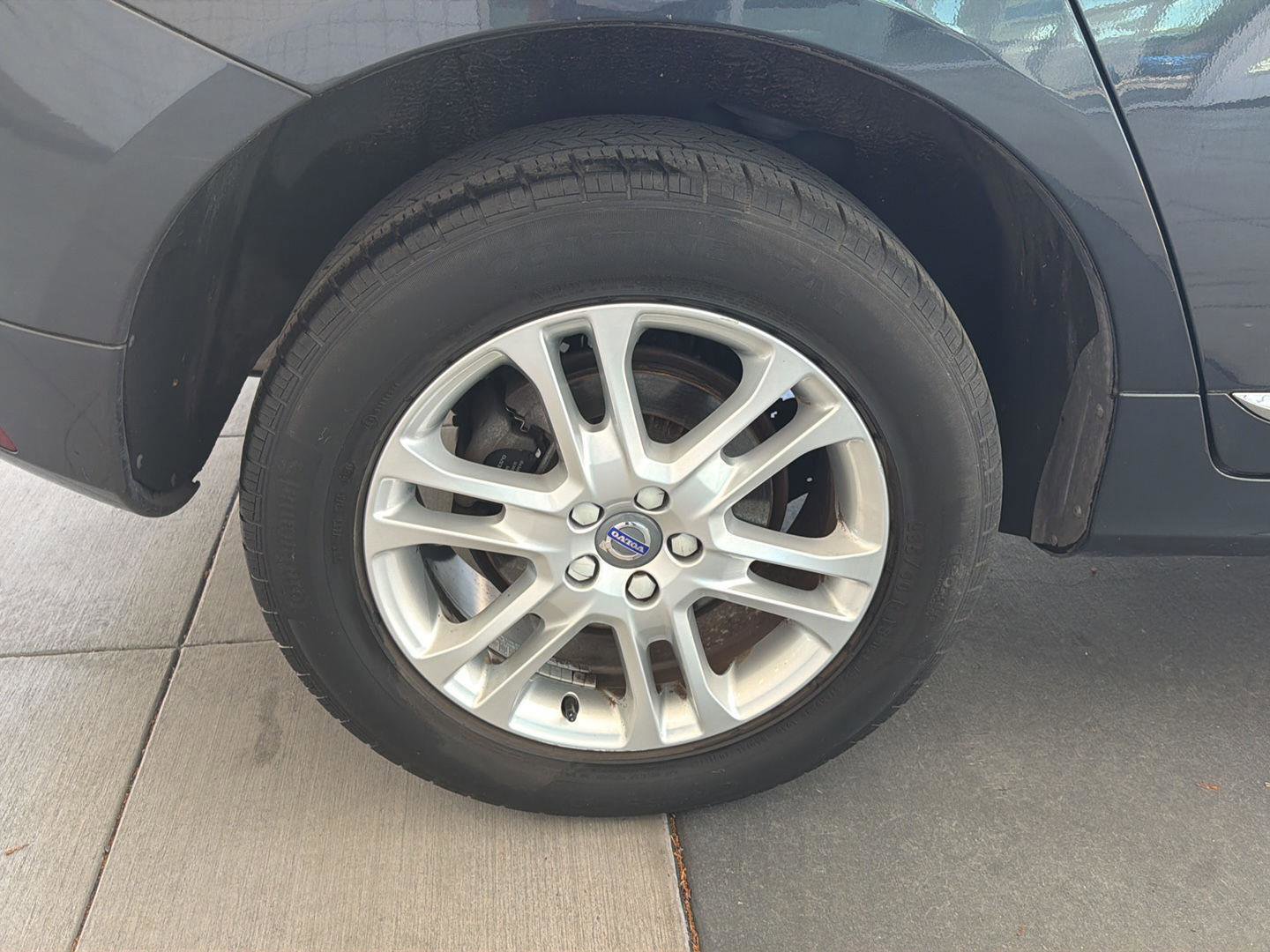 Used 2016 Volvo XC60 T5 Premier w/ Proximity Package AWD/4WD image 12